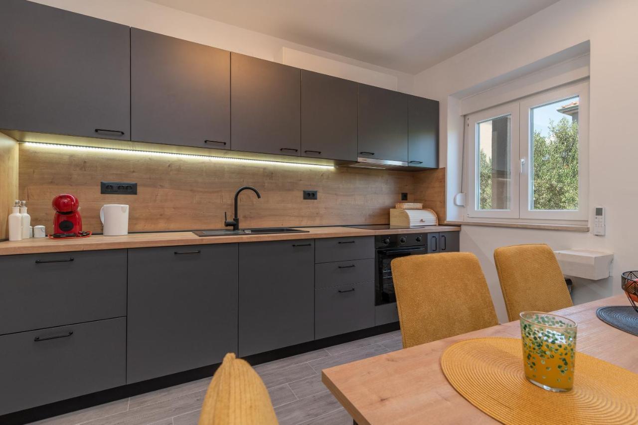 Apartman Galeb Traù Esterno foto